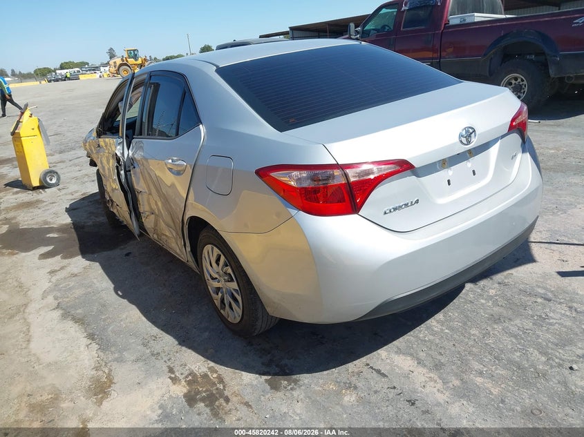 2018 TOYOTA COROLLA auction photo 3