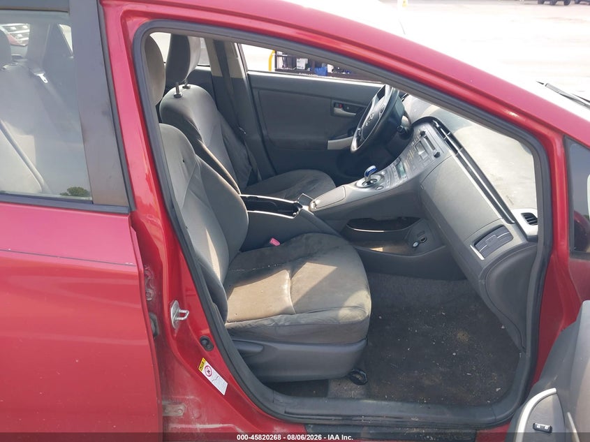 2011 TOYOTA PRIUS auction photo 5