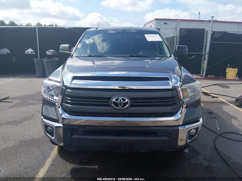 TOYOTA TUNDRA - zdjęcie 12