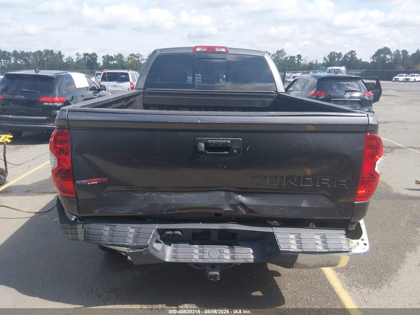 TOYOTA TUNDRA - zdjęcie 16
