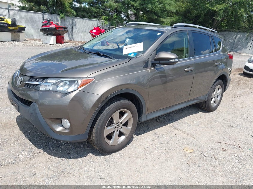 Vin: jtmrfrev1fd102052, lot: 46319277, toyota rav4 xle 20152
