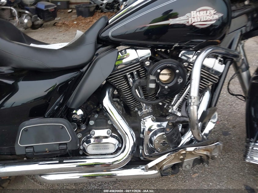 HARLEY-DAVIDSON FLHTC 2013