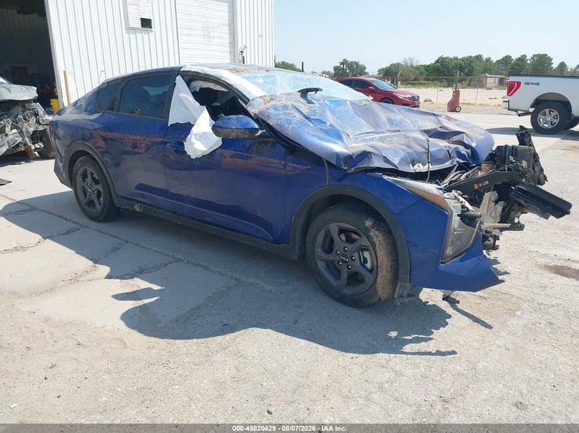Vin: 3kpft4de6se044335, lot: 46319310, kia k4 lxs 2025 img_1