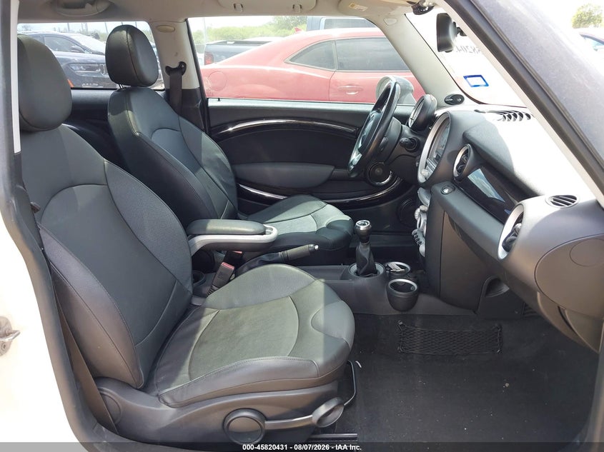 2010 MINI COOPER S auction photo 5