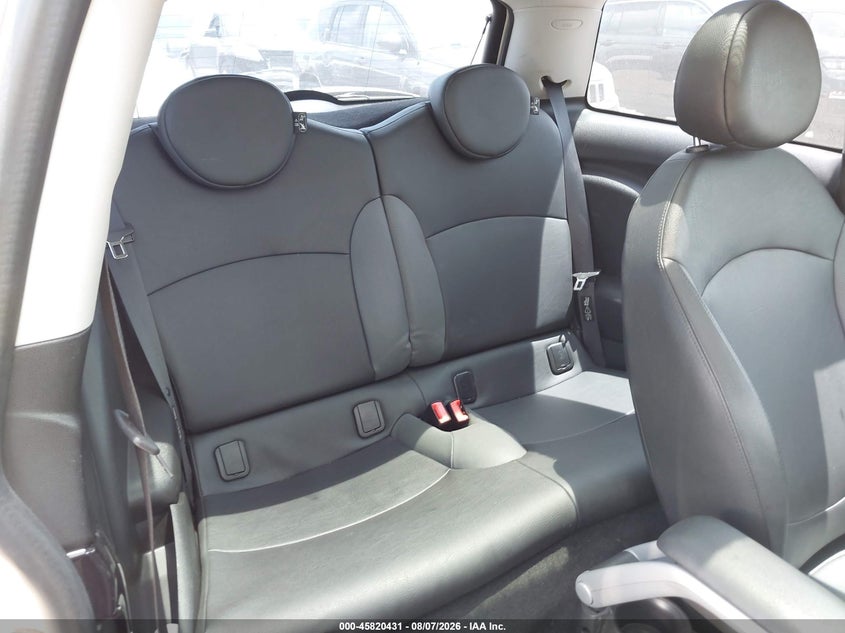 2010 MINI COOPER S auction photo 8