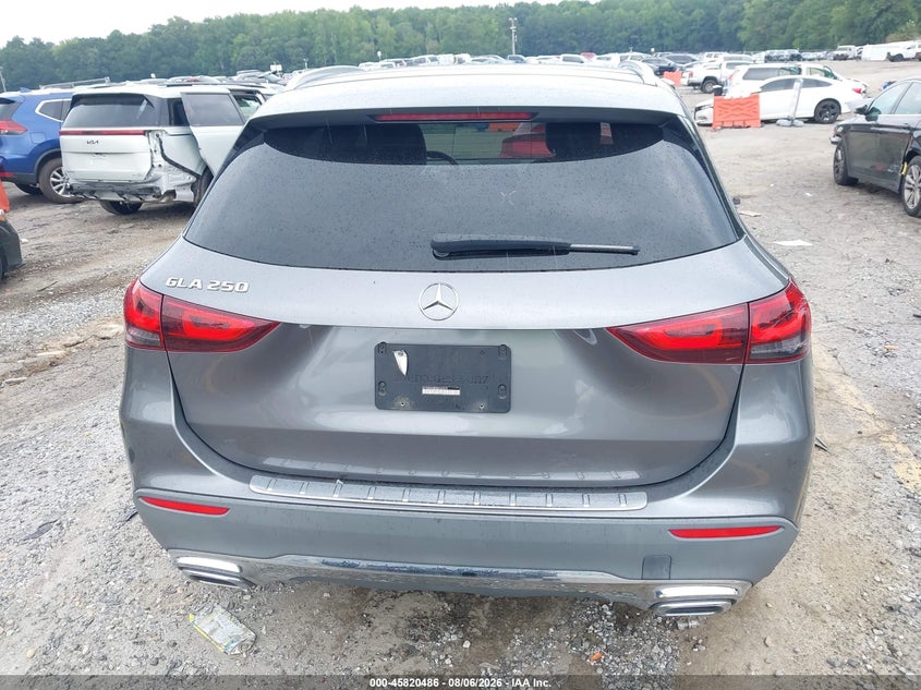 MERCEDES-BENZ GLA 250 - zdjęcie 16