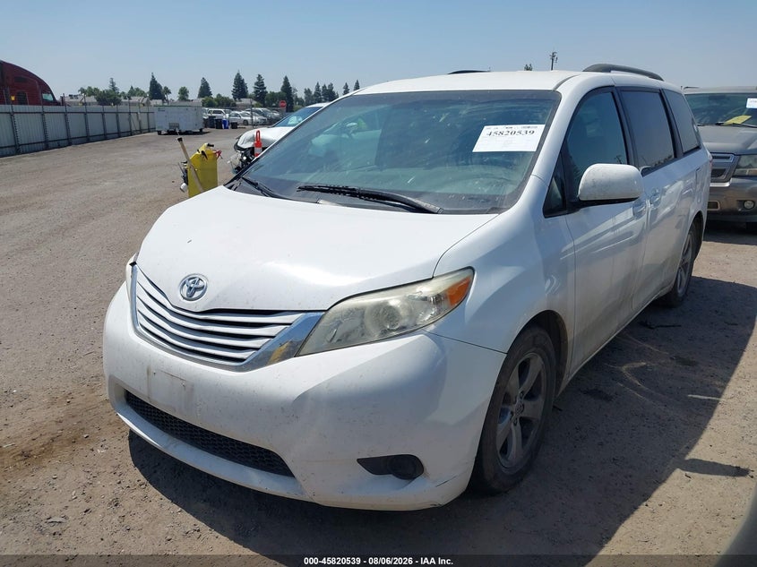 Vin: 5tdkk3dc2fs571228, lot: 46319420, toyota sienna le 8 passenger 20152