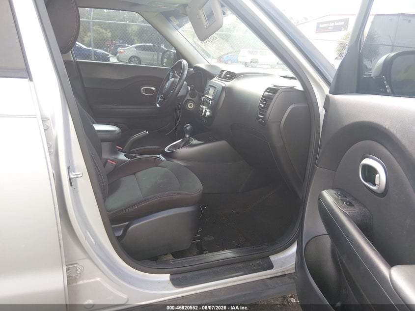 2016 KIA SOUL auction photo 5