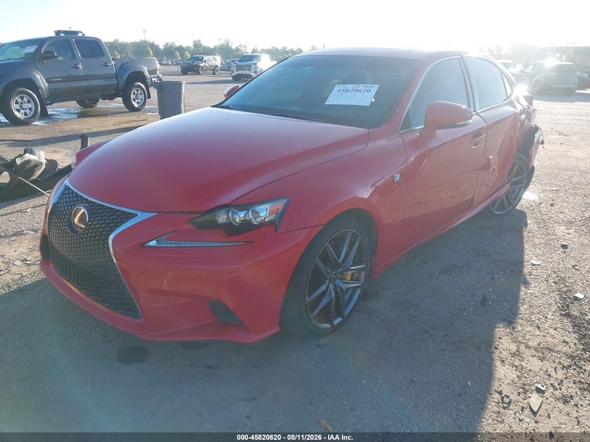 2016 LEXUS IS 200T · Фото 2