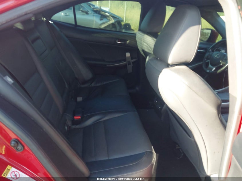 2016 LEXUS IS 200T · Фото 8