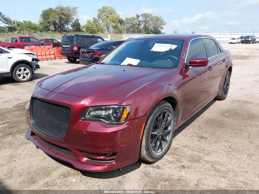 2018 Chrysler 300, Rear, IAAI, VIN 2C3CCAAG5JH253709 — photo 2
