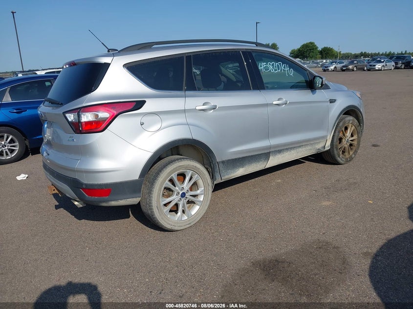 Vin: 1fmcu9g96huf08323, lot: 46319627, ford escape se 20174