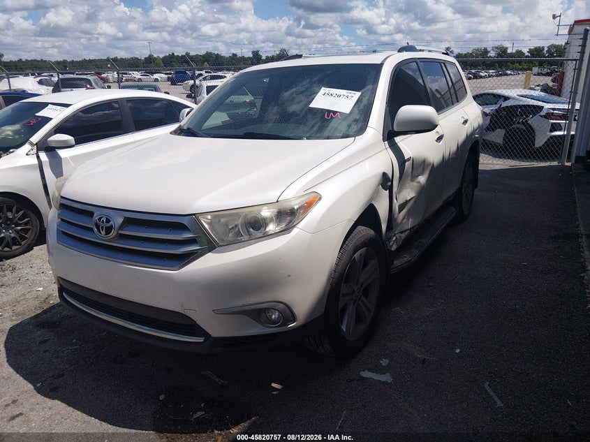 2013 TOYOTA HIGHLANDER auction photo 2