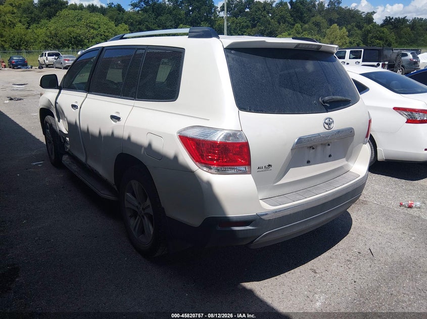 2013 TOYOTA HIGHLANDER auction photo 3