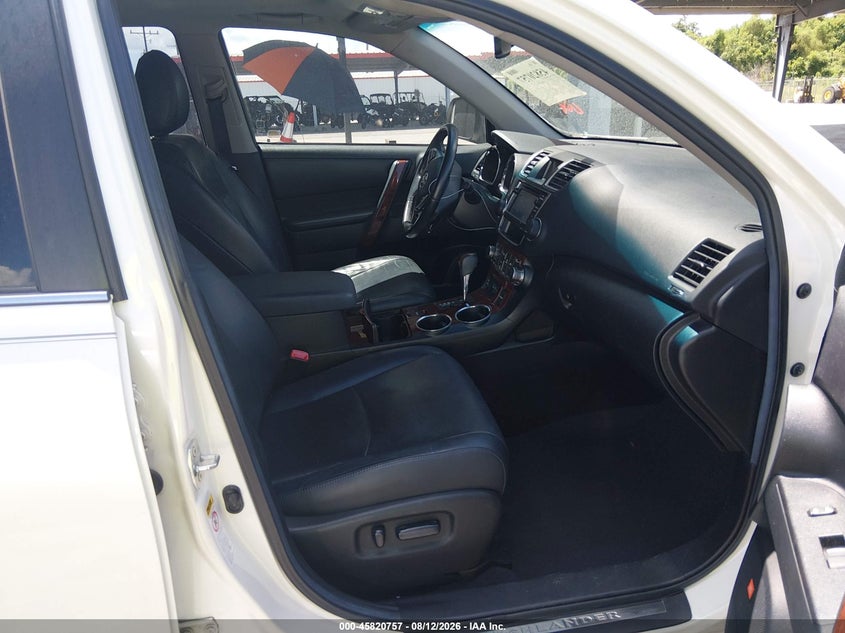 2013 TOYOTA HIGHLANDER auction photo 5