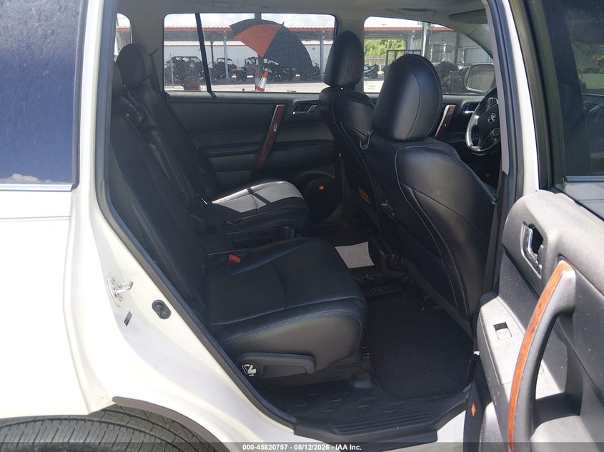 2013 TOYOTA HIGHLANDER auction photo 8