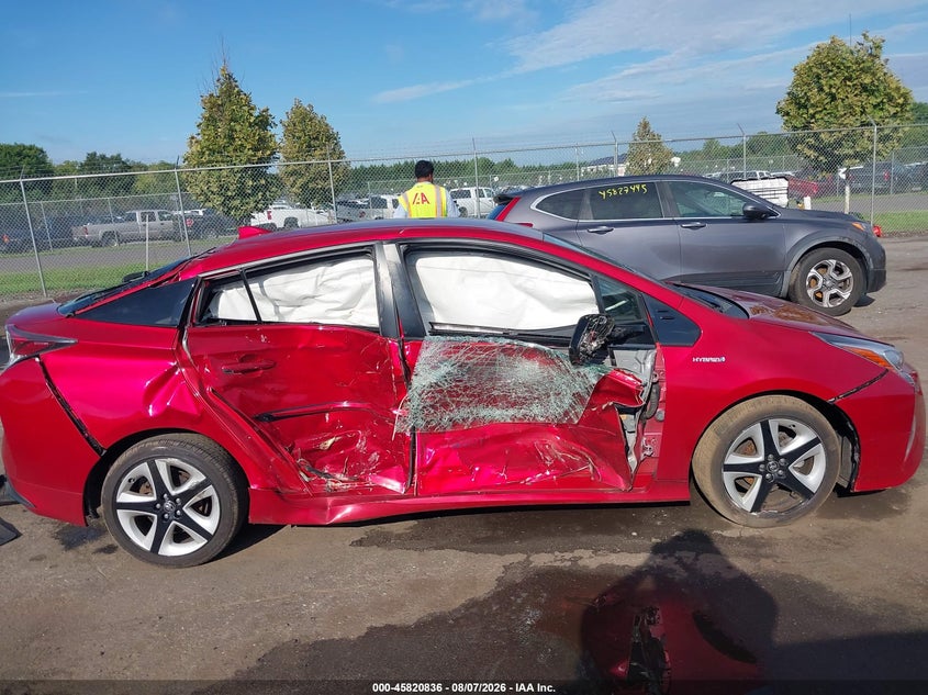 TOYOTA PRIUS - zdjęcie 13