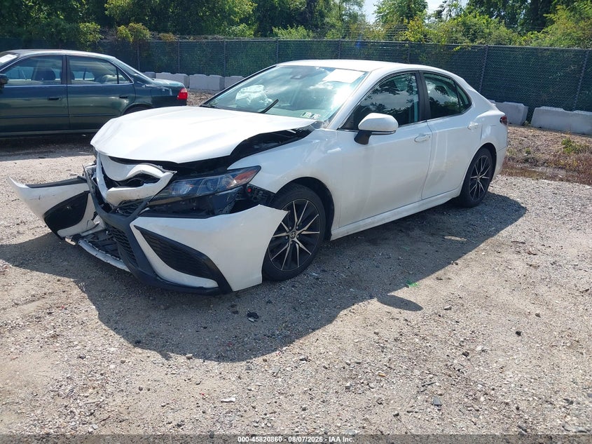 Vin: 4t1g11ak0nu674498, lot: 46319740, toyota camry se 20222