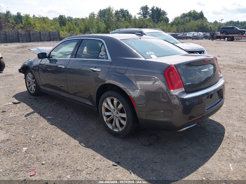 2015 CHRYSLER 300C auction photo 3