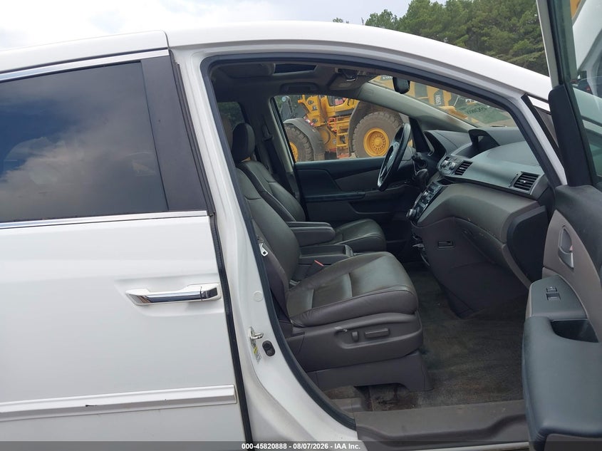 2013 HONDA ODYSSEY auction photo 5