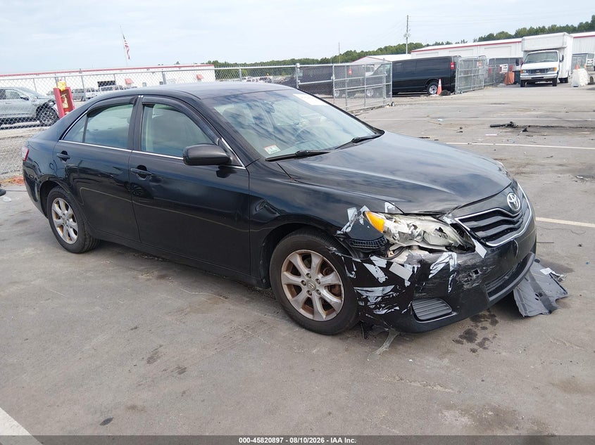 2011 TOYOTA CAMRY auction photo 1