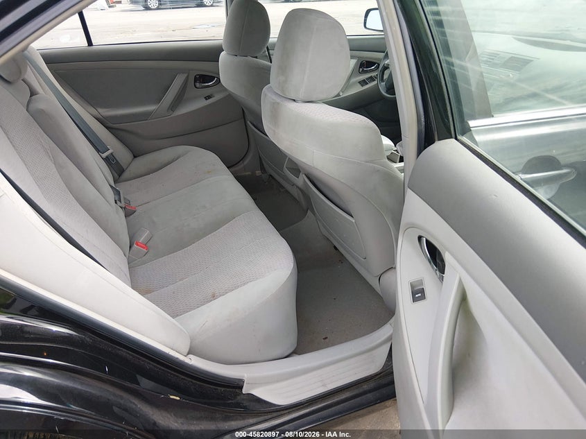 2011 TOYOTA CAMRY auction photo 8