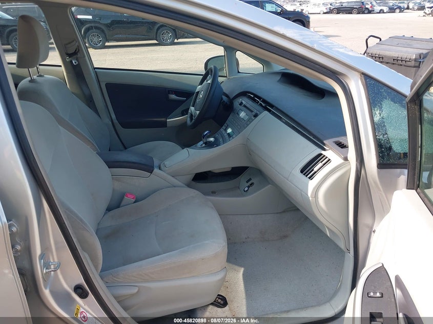 2011 TOYOTA PRIUS auction photo 5