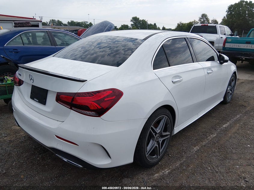 2019 MERCEDES-BENZ A 220 auction photo 4