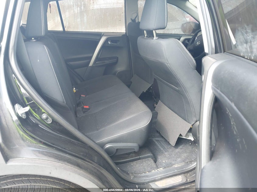 2018 TOYOTA RAV4 auction photo 8