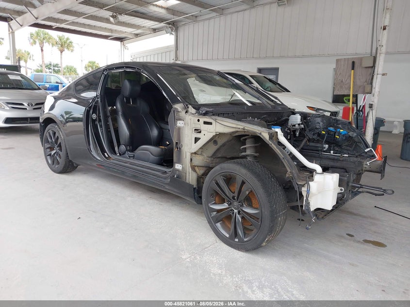 2010 HYUNDAI GENESIS auction photo 1