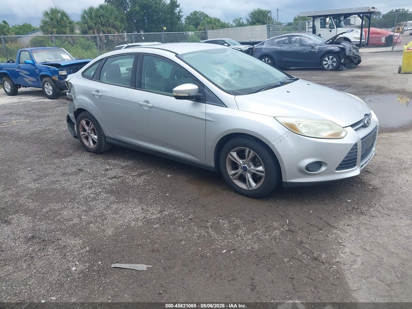 Vin: 1fadp3f20dl121631, lot: 46319949, ford focus se 2013 img_1