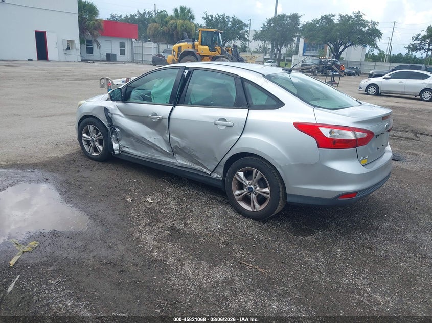 Vin: 1fadp3f20dl121631, lot: 46319949, ford focus se 20133