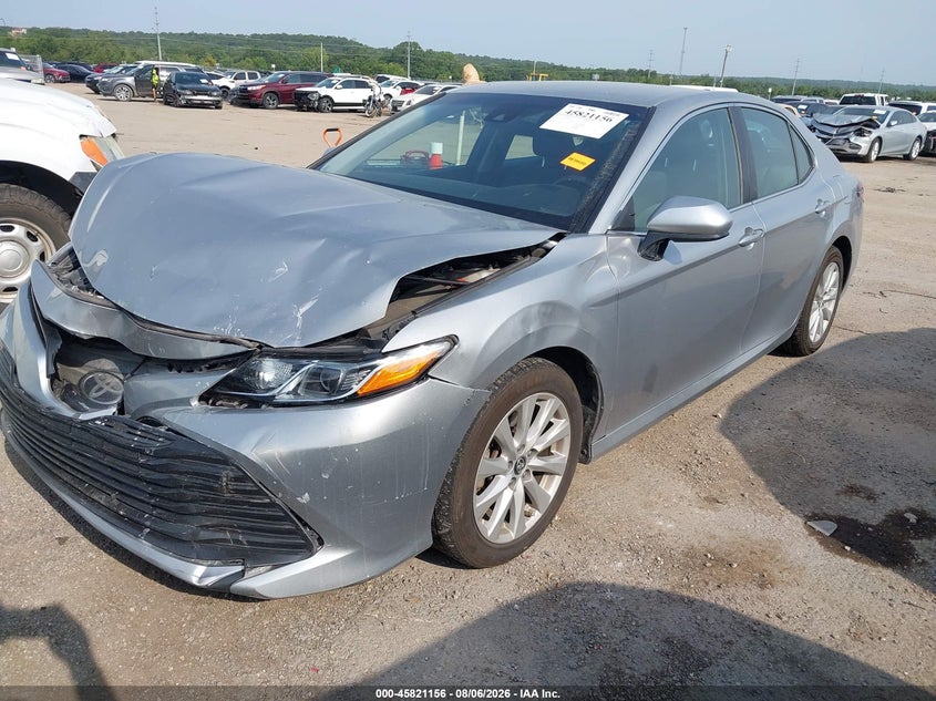 Vin: 4t1b11hk6ju672832, lot: 46320037, toyota camry le 20182