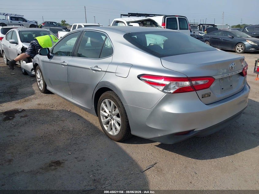 Vin: 4t1b11hk6ju672832, lot: 46320037, toyota camry le 20183