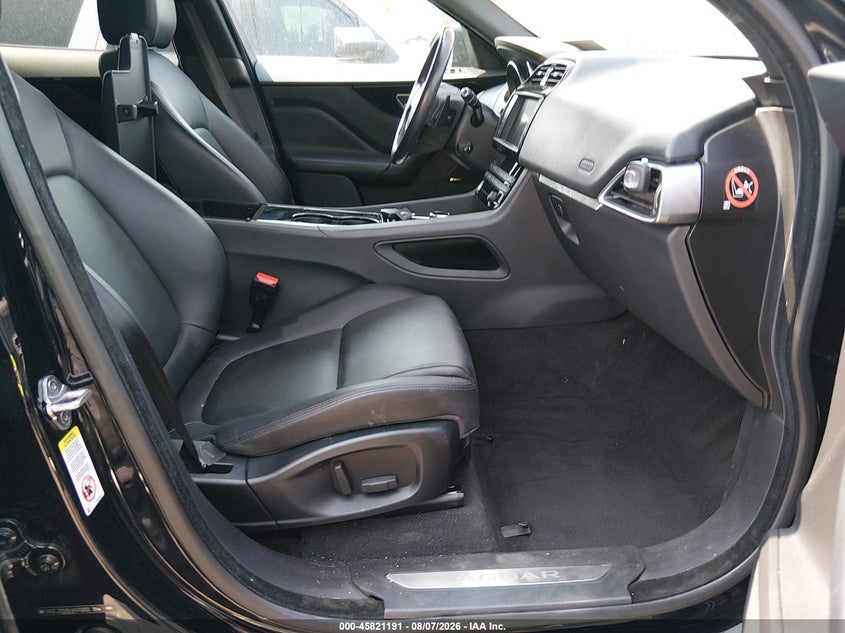 JAGUAR F-PACE - zdjęcie 5