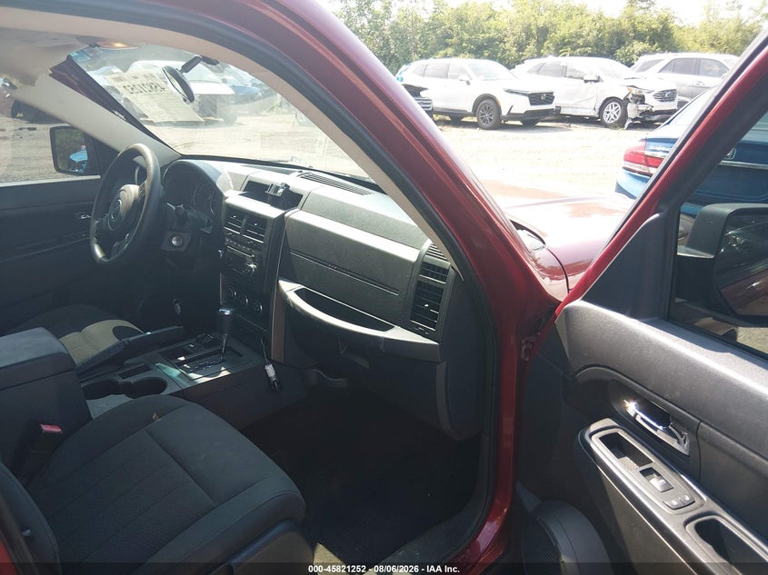 2012 JEEP LIBERTY auction photo 5