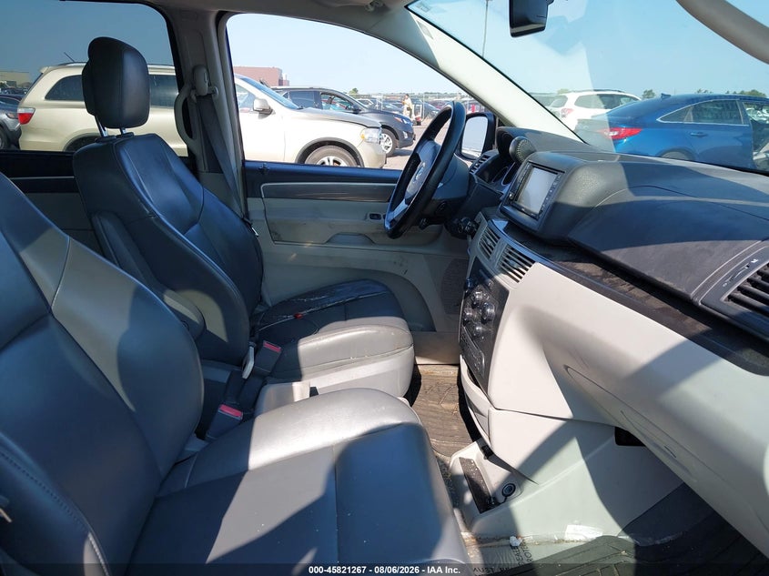 2010 VOLKSWAGEN ROUTAN — zdjęcie 5