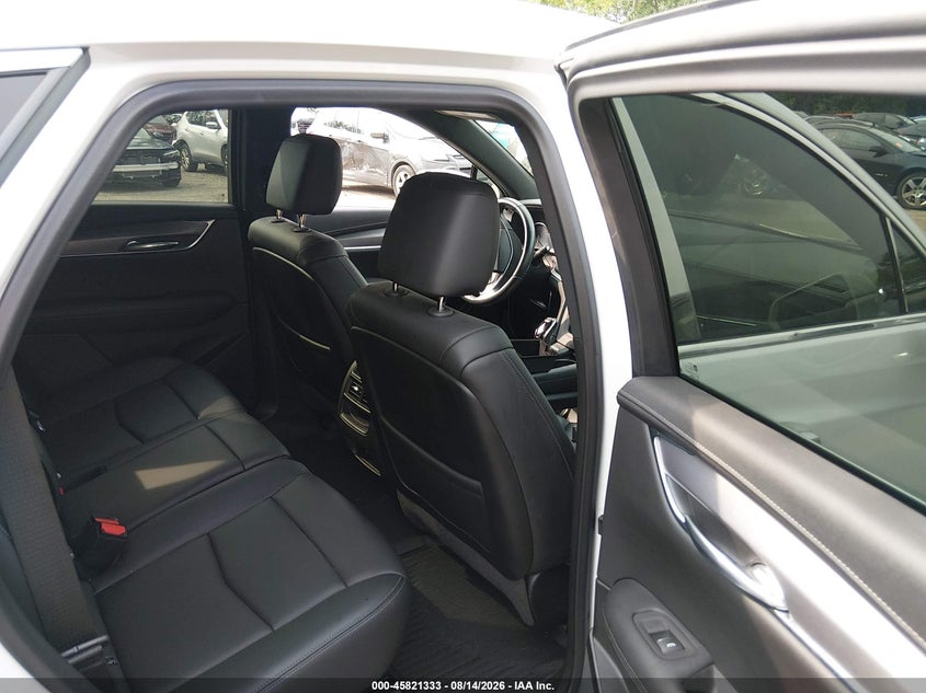 CADILLAC XT5 - zdjęcie 8