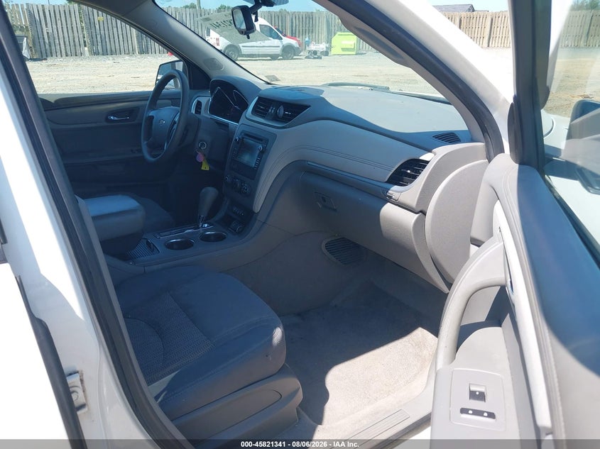 2015 CHEVROLET TRAVERSE auction photo 5
