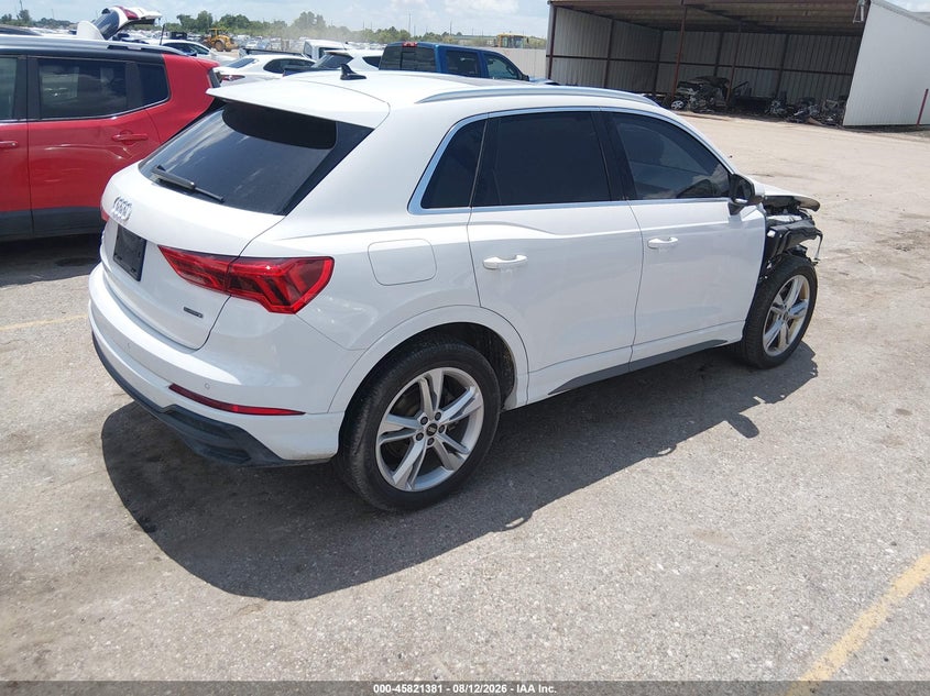 AUDI Q3 - zdjęcie 4