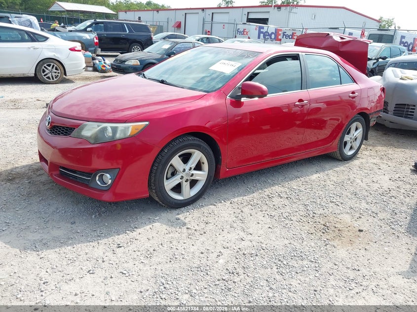 Vin: 4t1bf1fk9eu869861, lot: 46320265, toyota camry se 20142