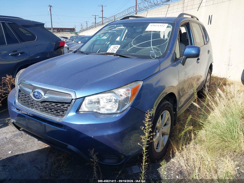 2016 SUBARU FORESTER auction photo 2
