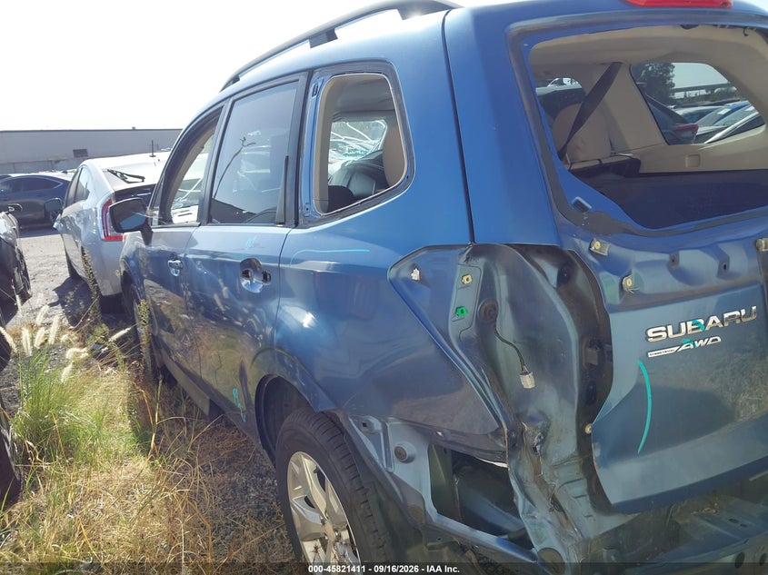 2016 SUBARU FORESTER auction photo 3