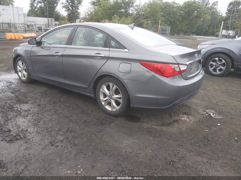 Vin: 5npec4ac9bh217372, lot: 46320318, hyundai sonata limited 20113