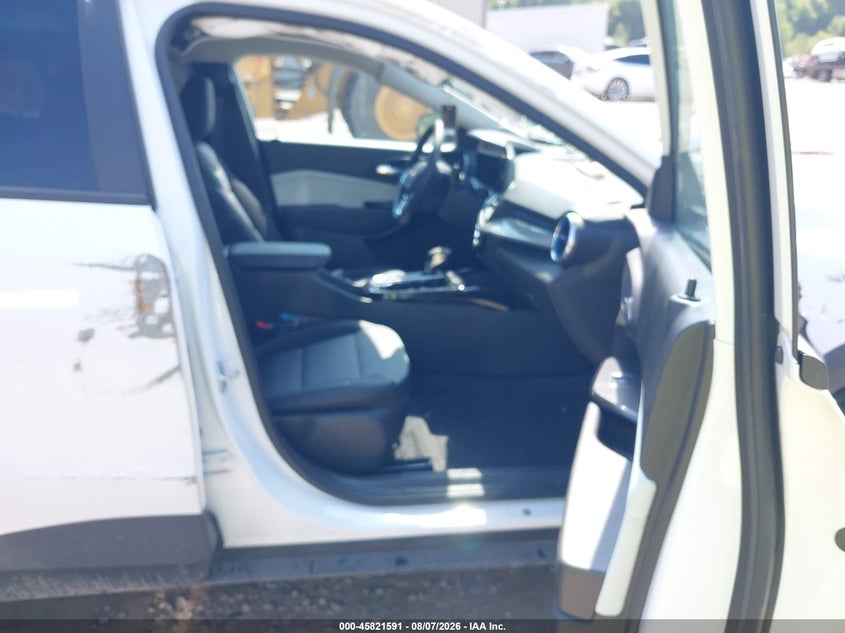 2025 CHEVROLET TRAX auction photo 5