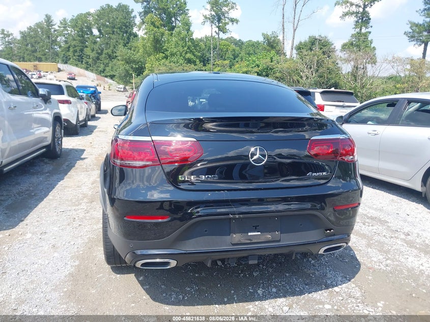 MERCEDES-BENZ GLC 300 COUPE - zdjęcie 16
