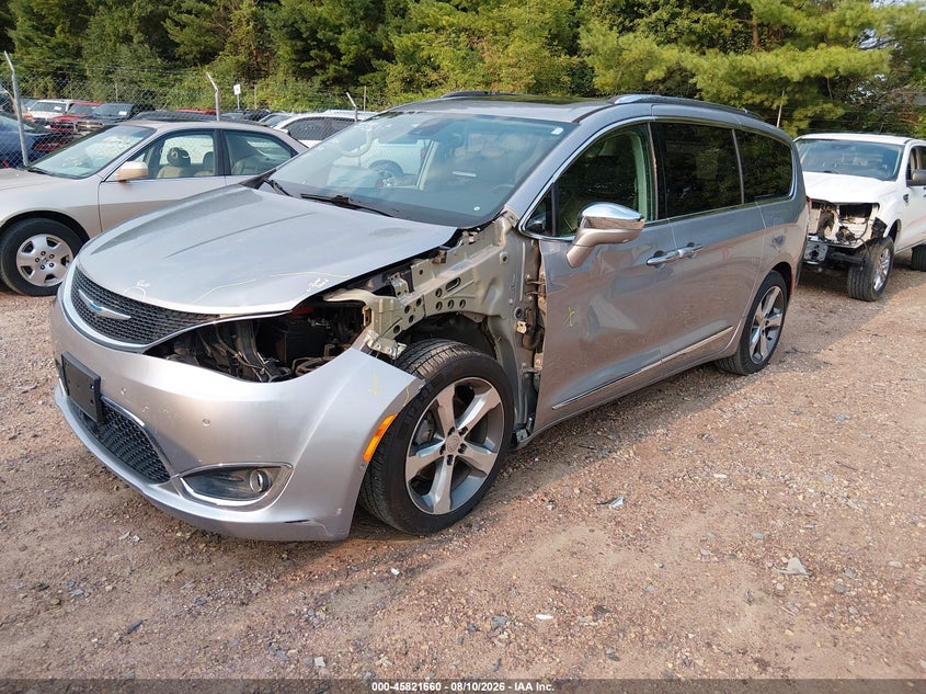 2018 Chrysler Pacifica, Left Front, IAAI, VIN 2C4RC1GG0JR262003 — photo 2