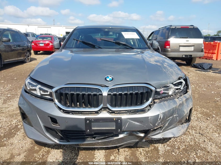 BMW 330I - zdjęcie 12
