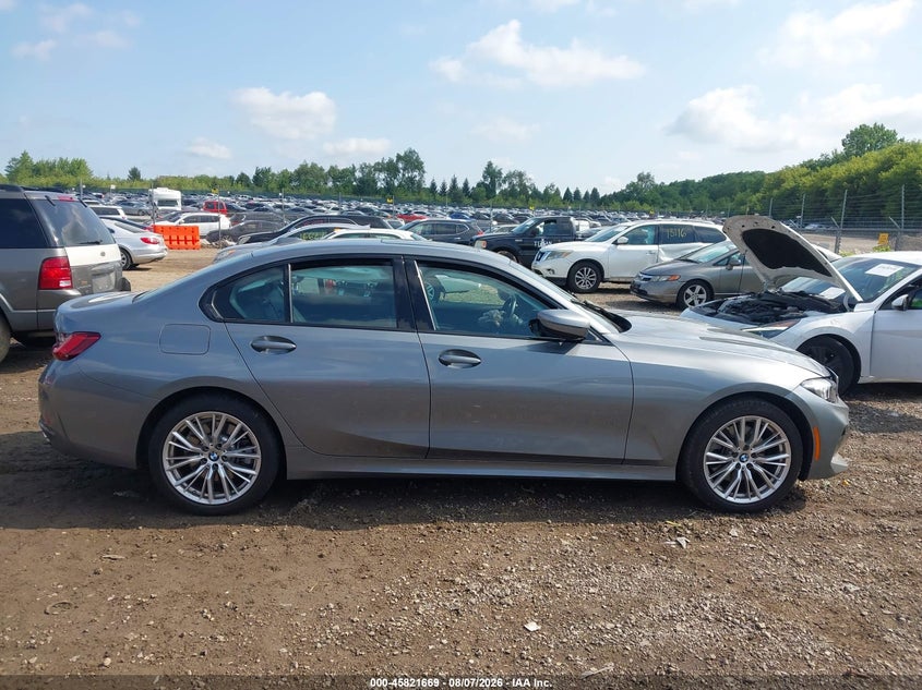 BMW 330I - zdjęcie 13