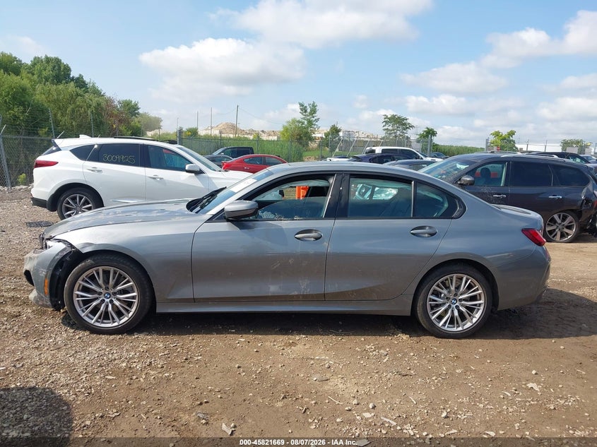 BMW 330I - zdjęcie 14